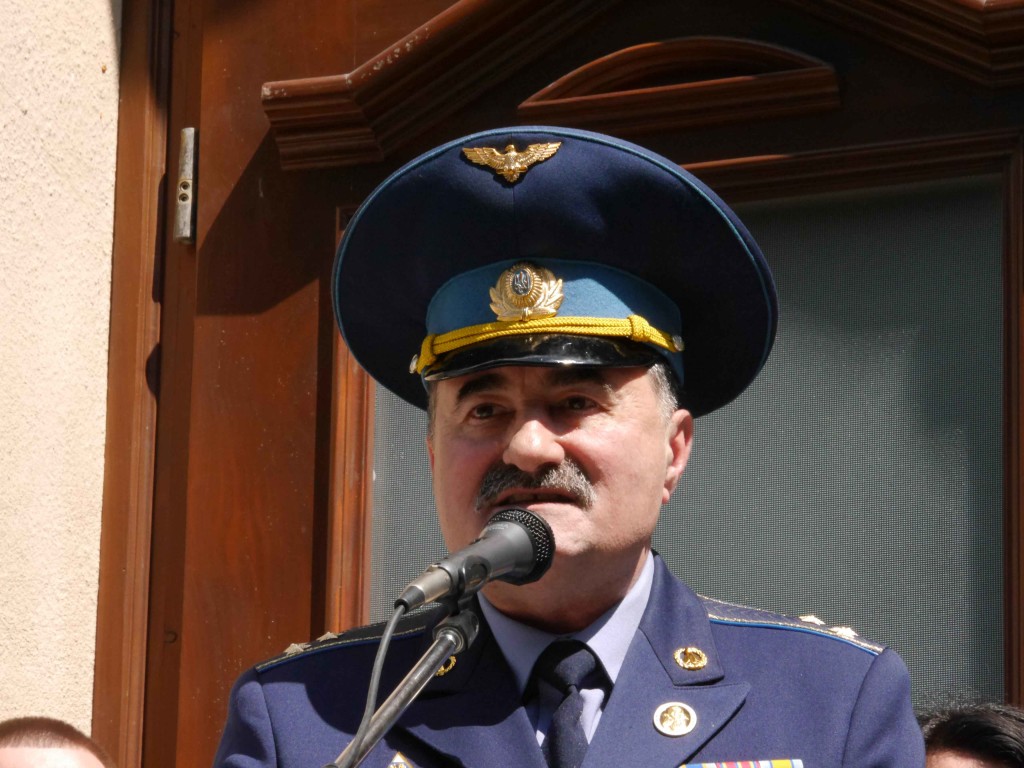 ВIДКРИТТЯ ПАМ_ЯТНОЇ ДОШКИ У ТЕА 142