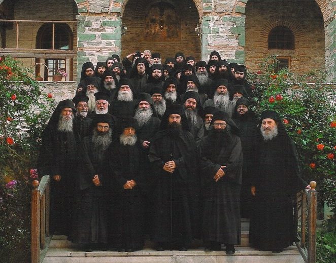 afonskie-startsy-popy-tserkov-religiya-662x520